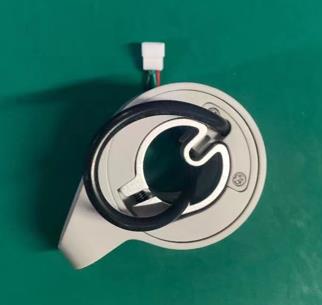 Elektrisk scooter-akselerator - hvit