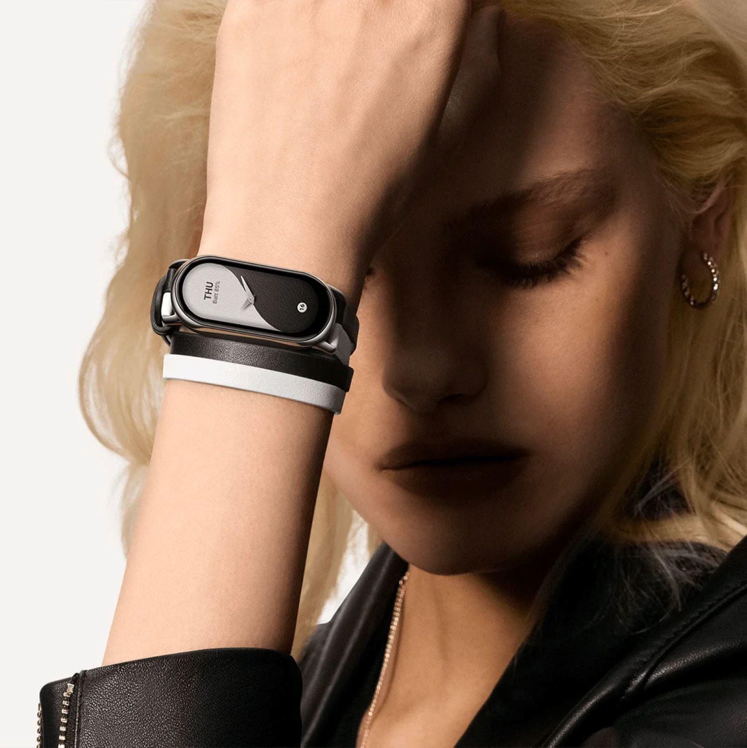 Xiaomi Smart Band 8 Double wrap Black and White